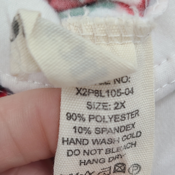 White Leggings with Red Car and Tree Print - Picture 3 of 4